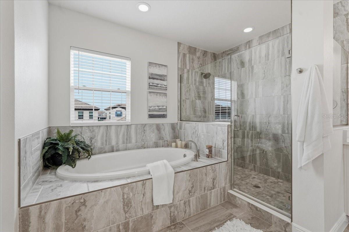 11232 RUSTIC TIMBER LOOP