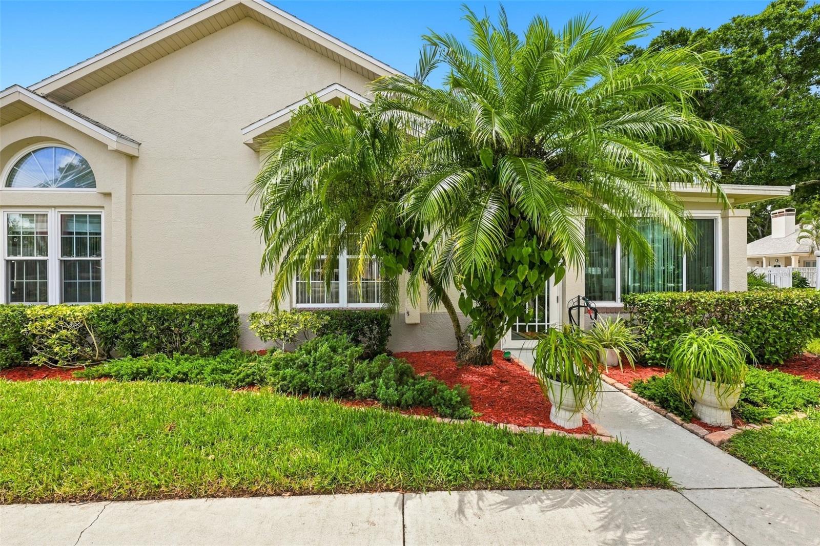 1131 GOLFVIEW WOODS DR