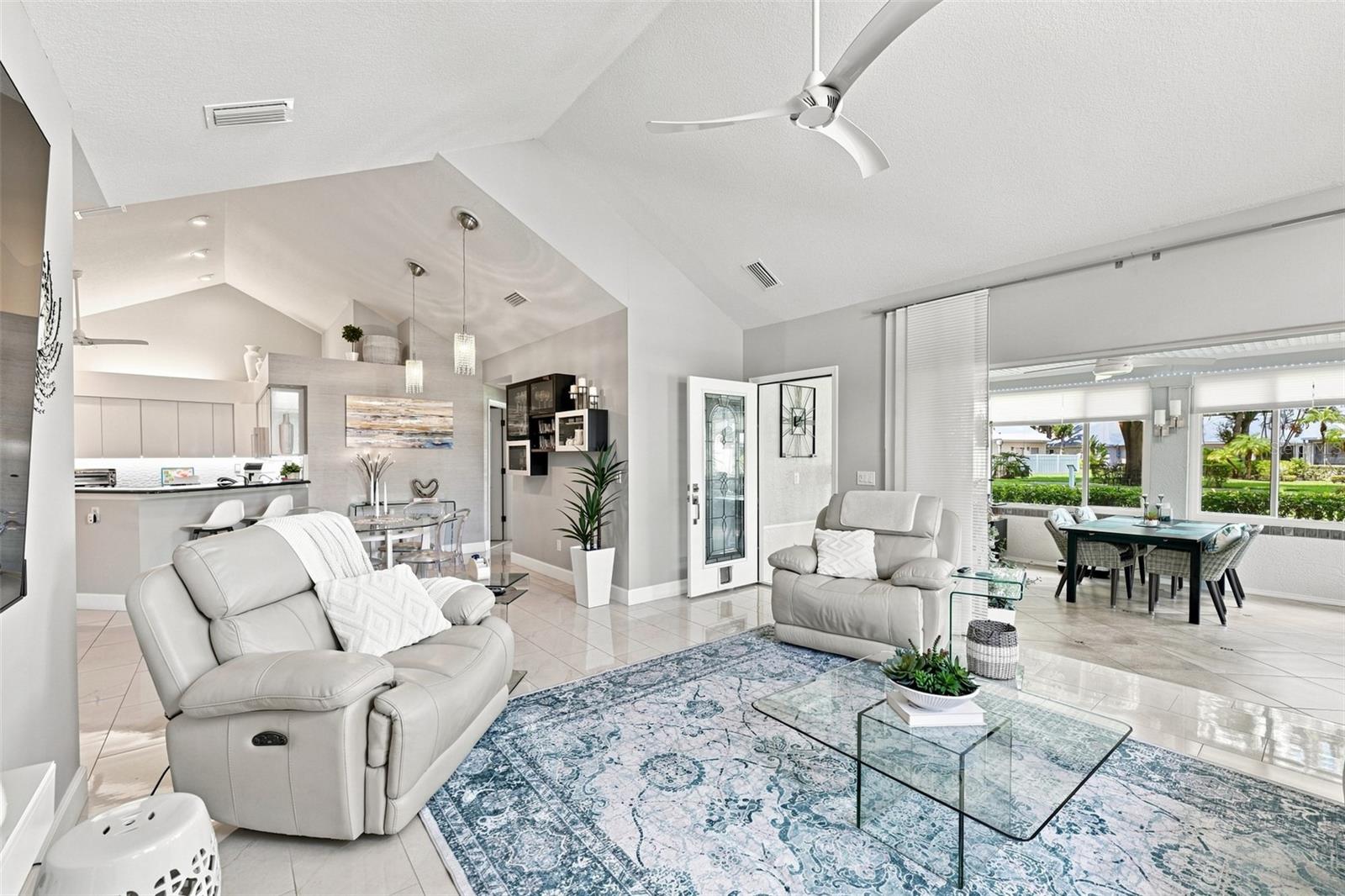 1131 GOLFVIEW WOODS DR