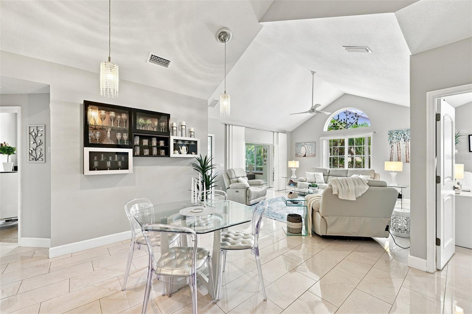 1131 GOLFVIEW WOODS DR