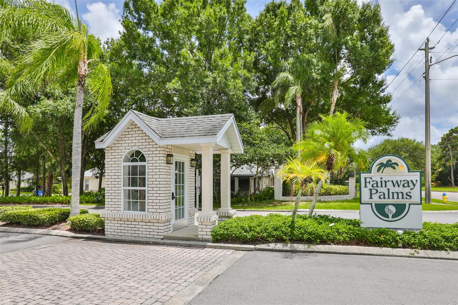 1131 GOLFVIEW WOODS DR