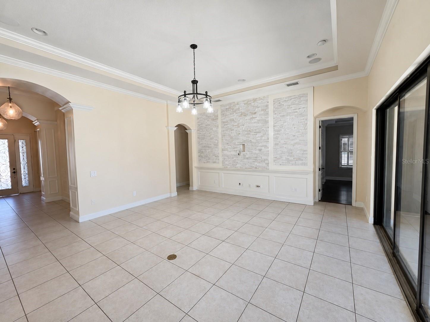 10911 CHARMWOOD DR