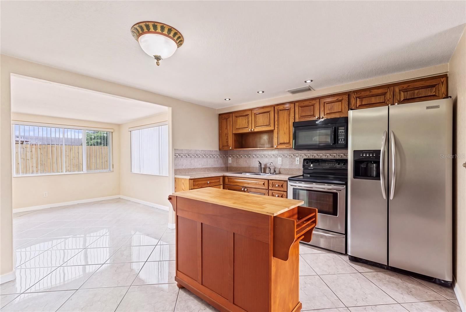 3339 GARFIELD DR