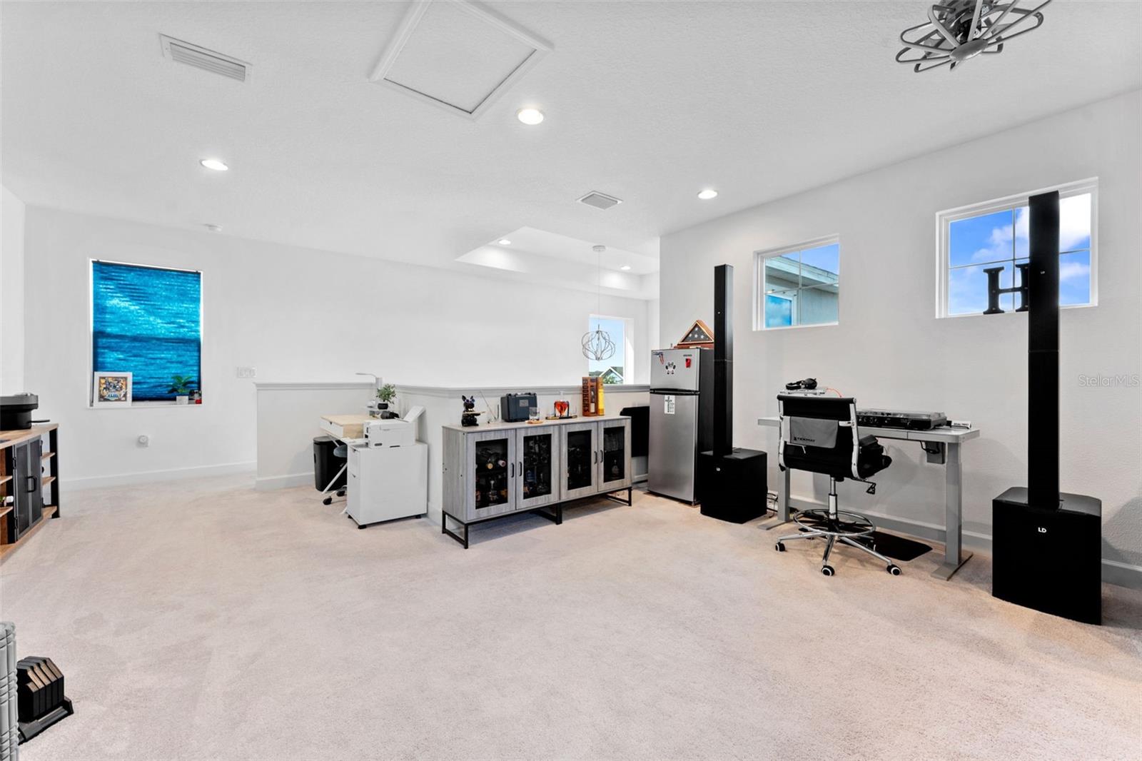5520 SILVER SUN DR