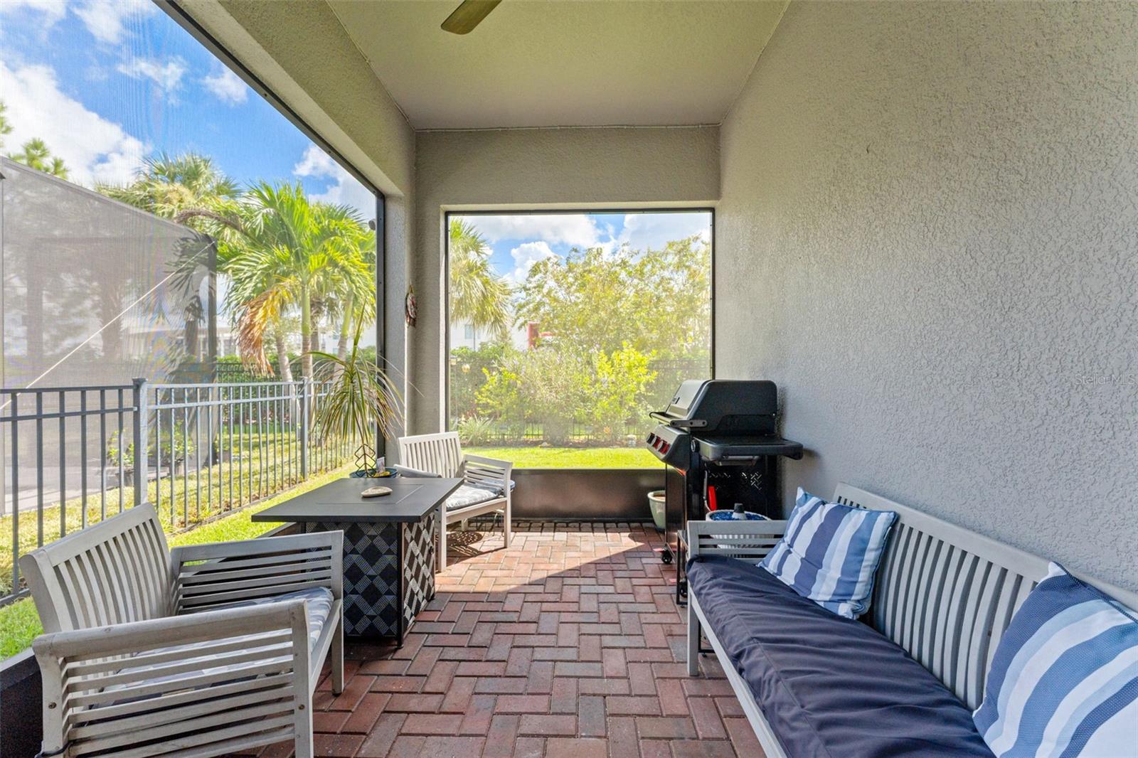 5520 SILVER SUN DR