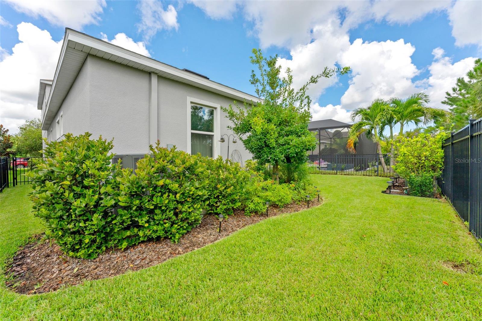 5520 SILVER SUN DR