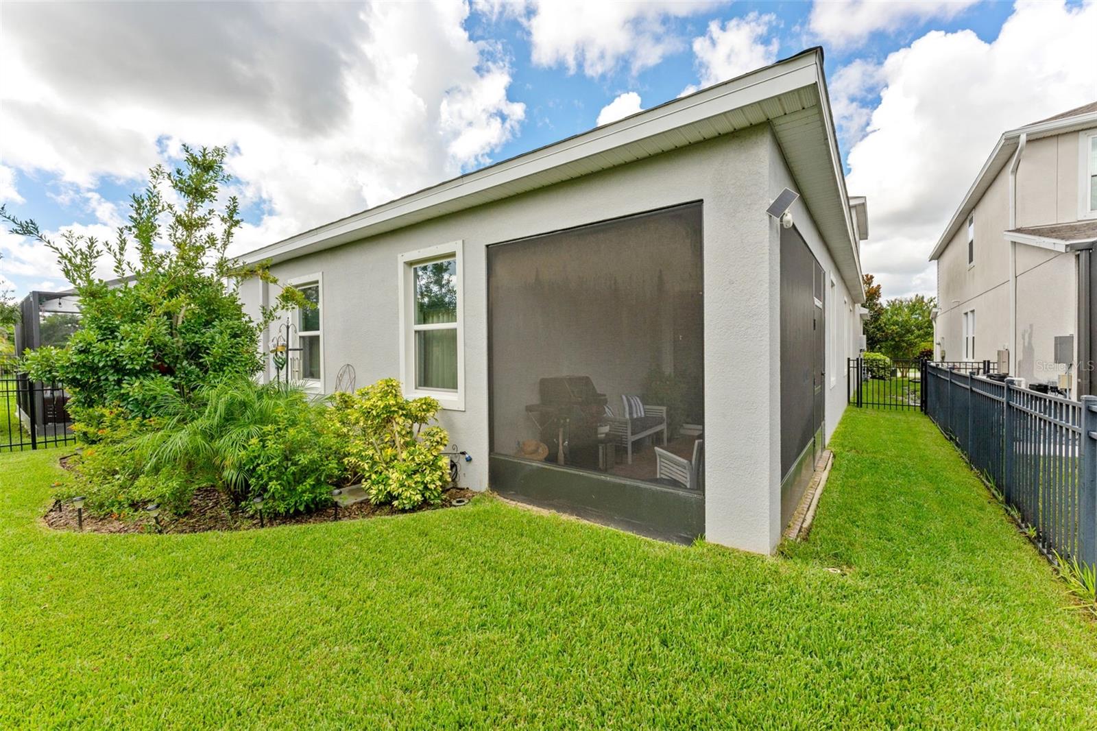 5520 SILVER SUN DR