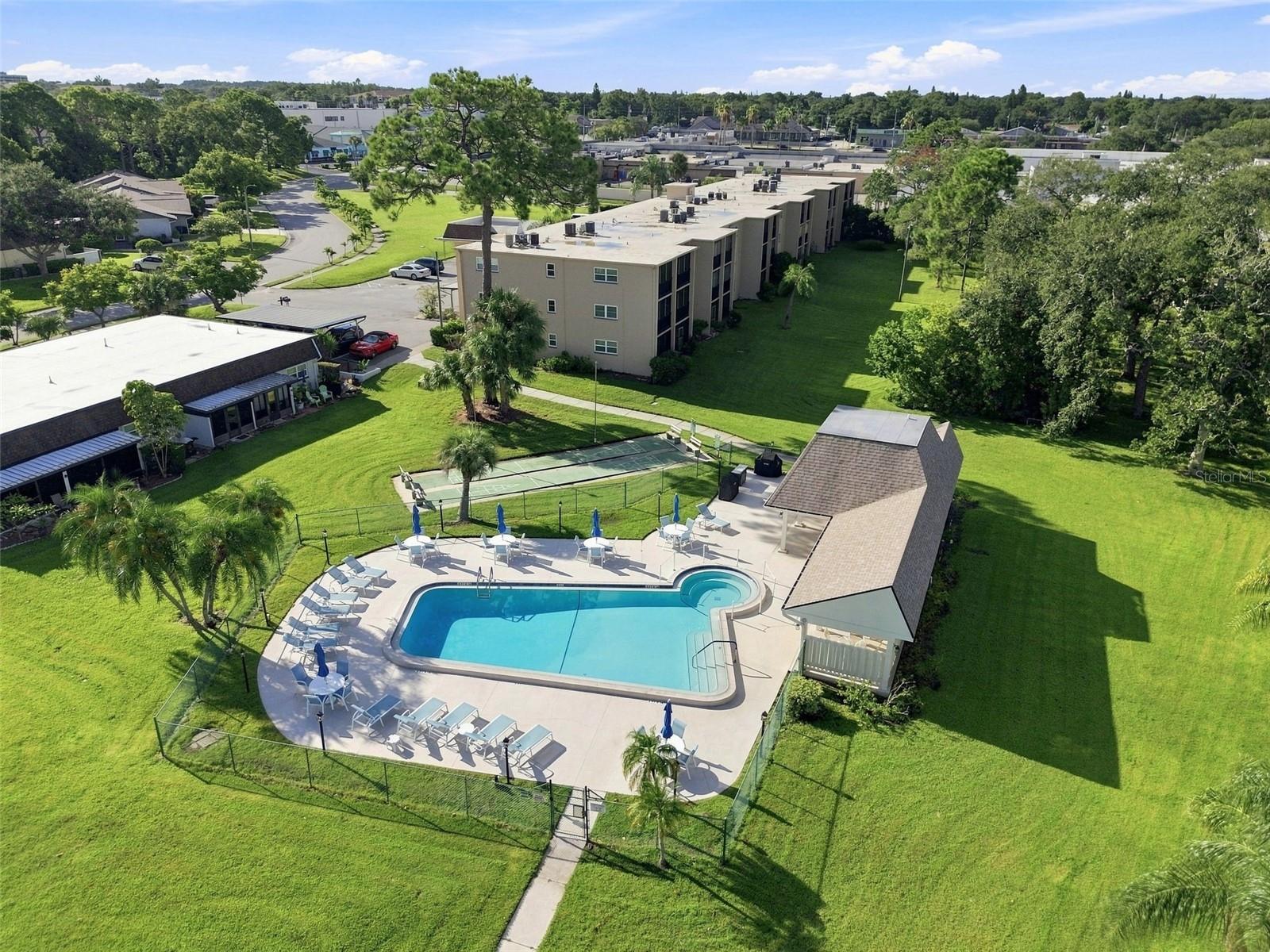 1370 HEATHER RIDGE BLVD #104