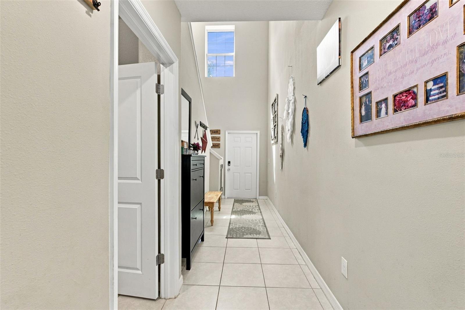 407 ROYAL EMPRESS DR