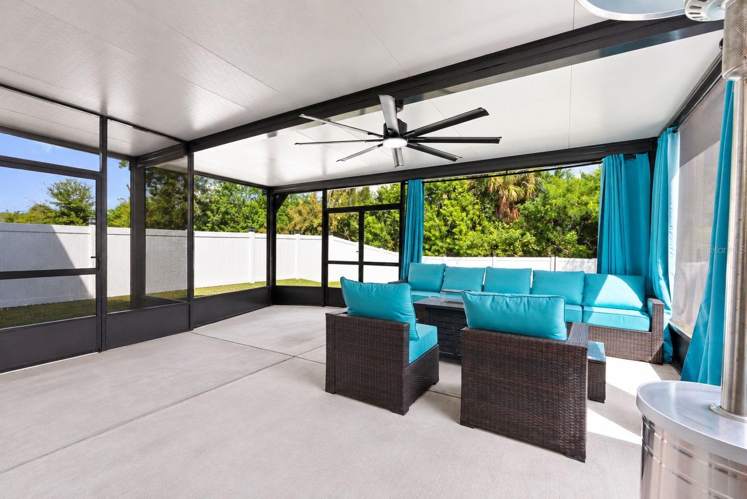 407 ROYAL EMPRESS DR