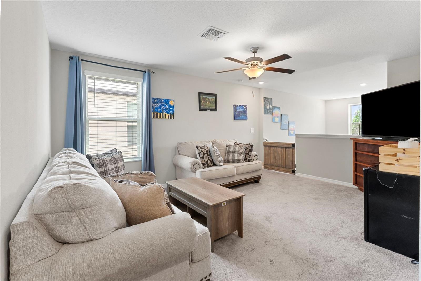 407 ROYAL EMPRESS DR
