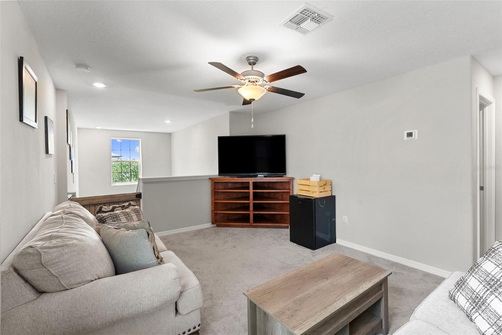 407 ROYAL EMPRESS DR