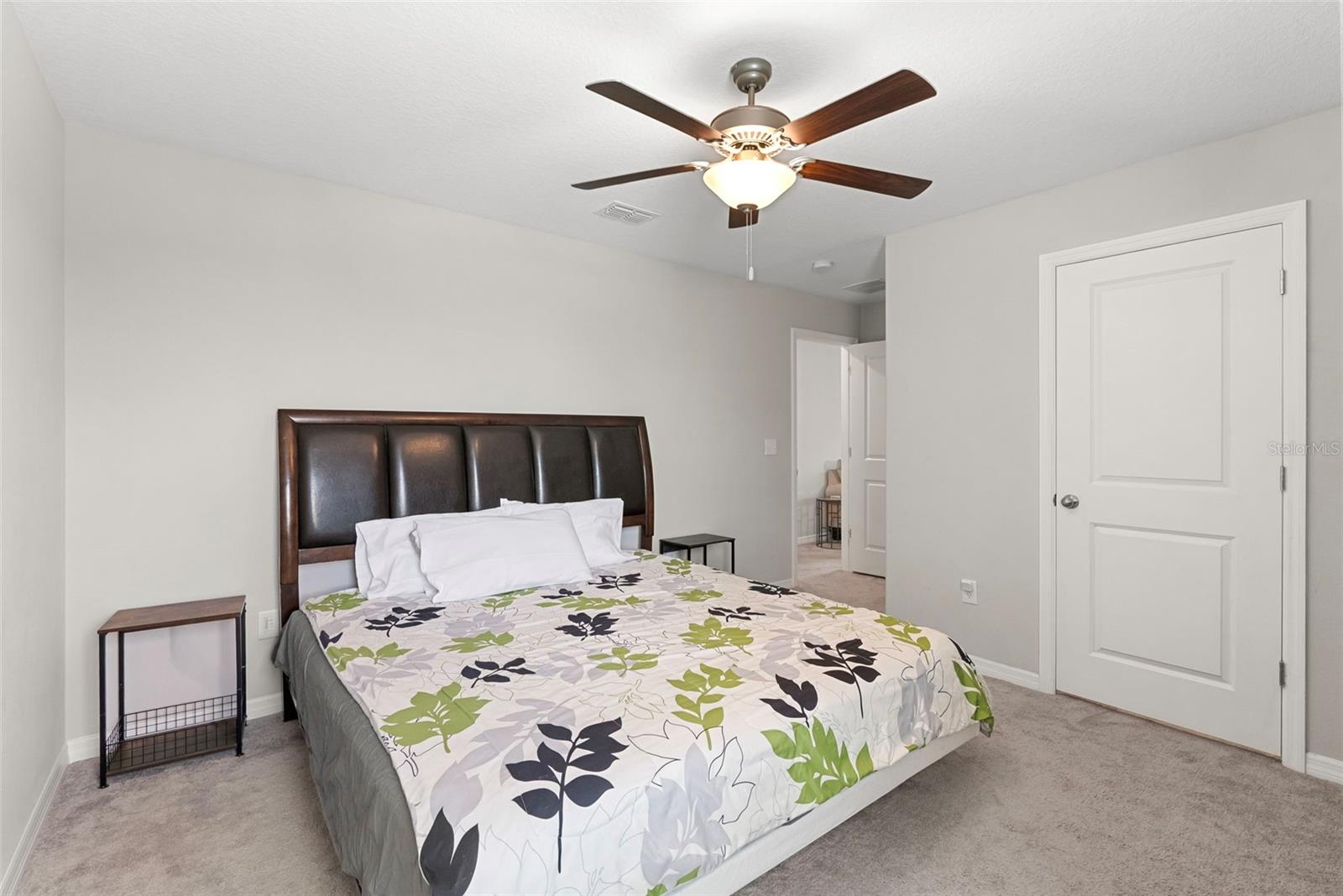 407 ROYAL EMPRESS DR