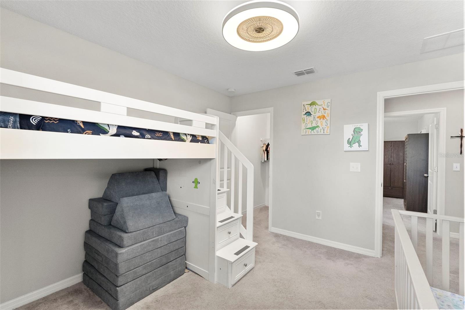 407 ROYAL EMPRESS DR