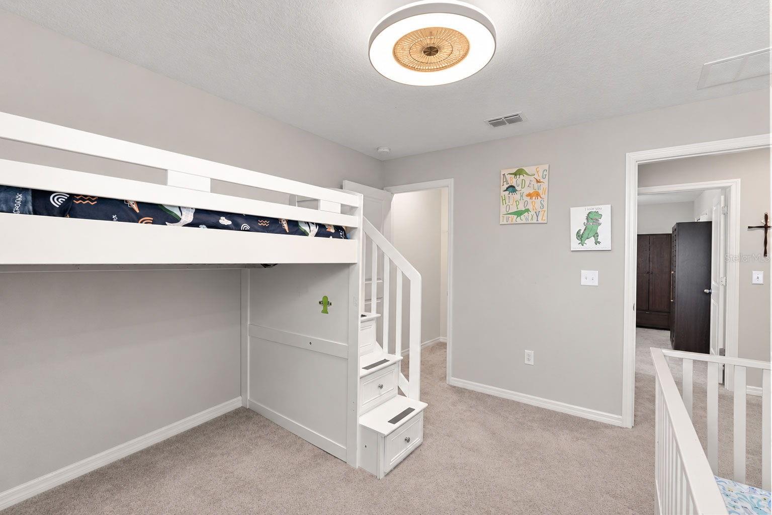 407 ROYAL EMPRESS DR
