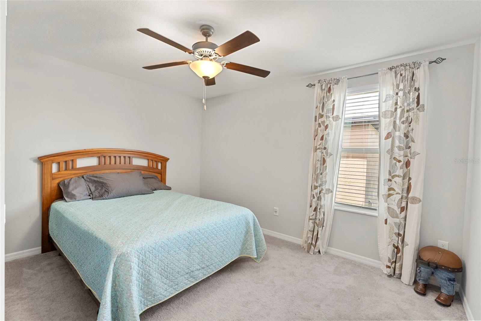 407 ROYAL EMPRESS DR