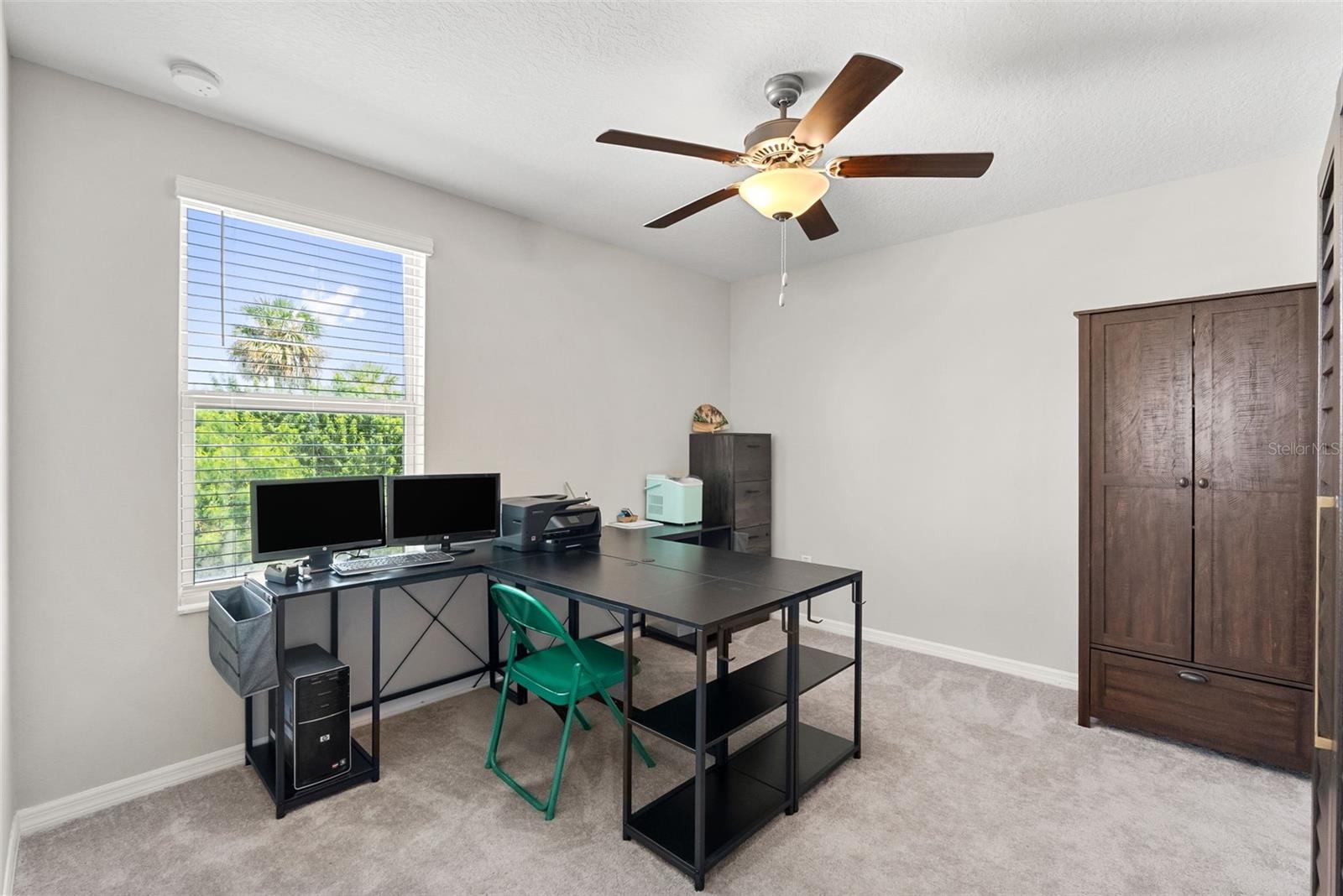 407 ROYAL EMPRESS DR