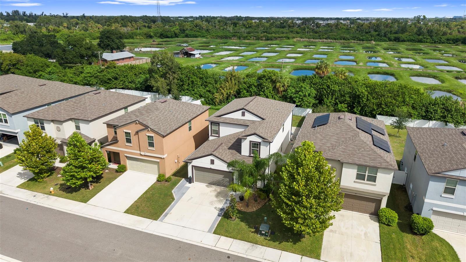 407 ROYAL EMPRESS DR
