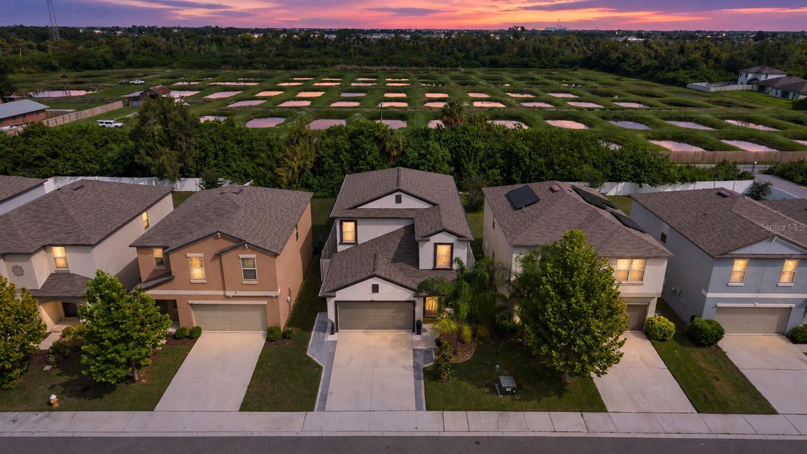 407 ROYAL EMPRESS DR
