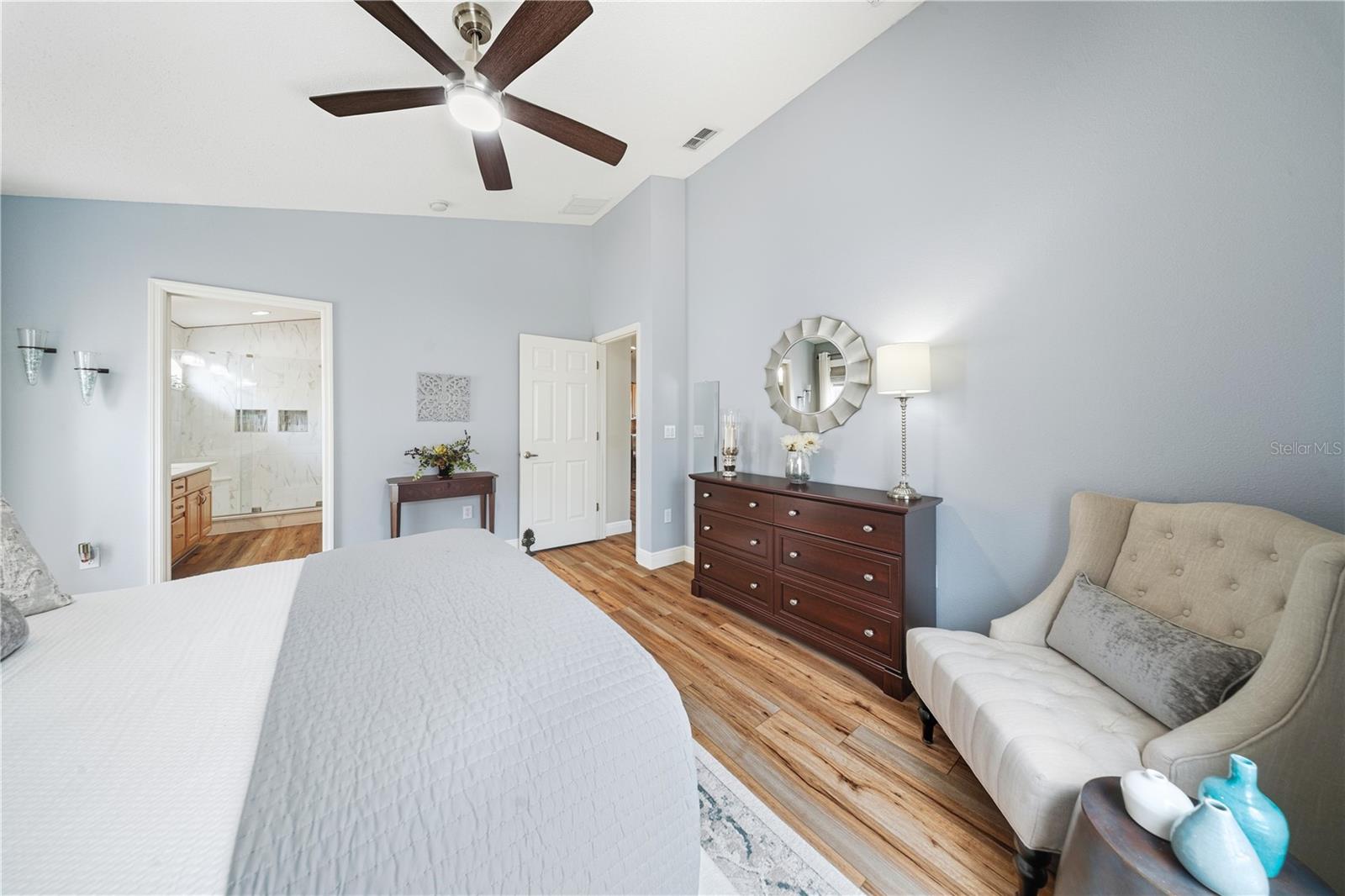 2530 ARROWPOINTE DR