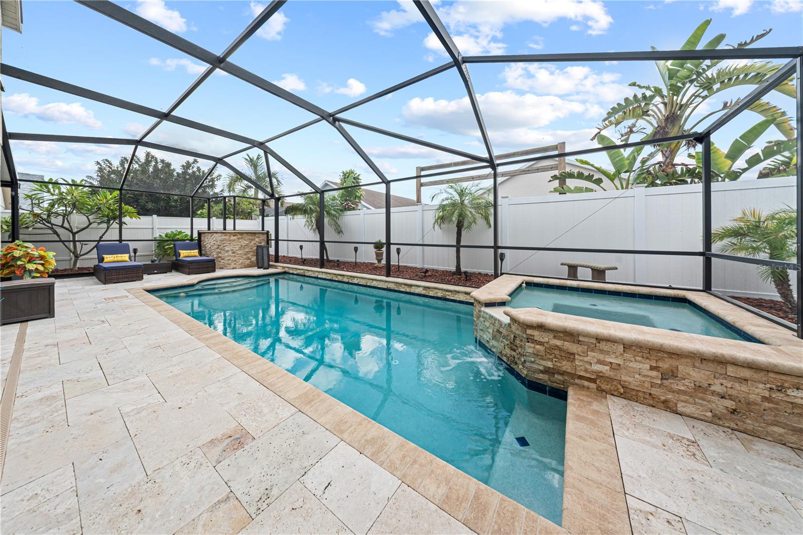 2530 ARROWPOINTE DR