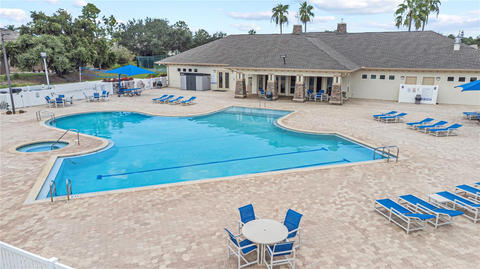 2530 ARROWPOINTE DR
