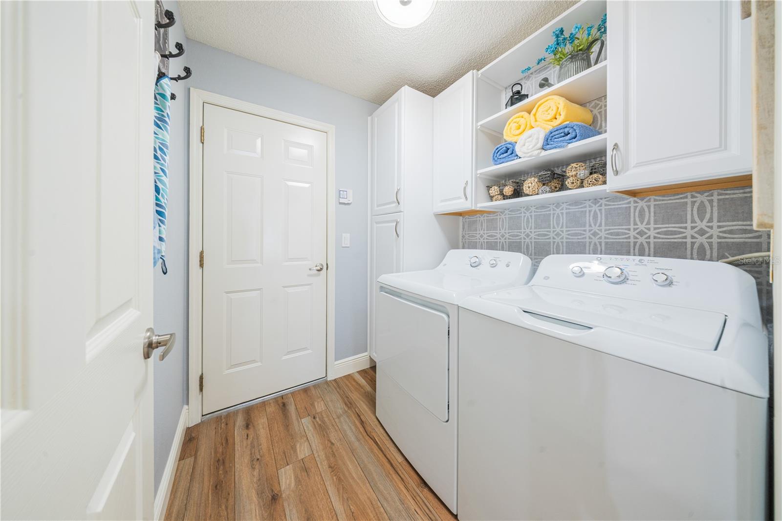 2530 ARROWPOINTE DR