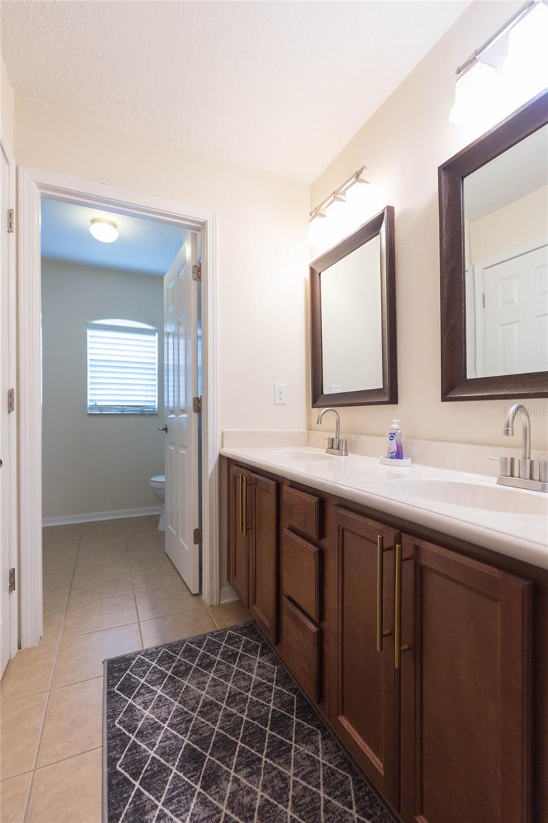 4433 FIELDVIEW CIR
