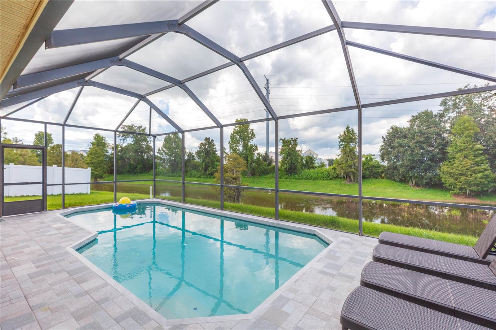 4433 FIELDVIEW CIR