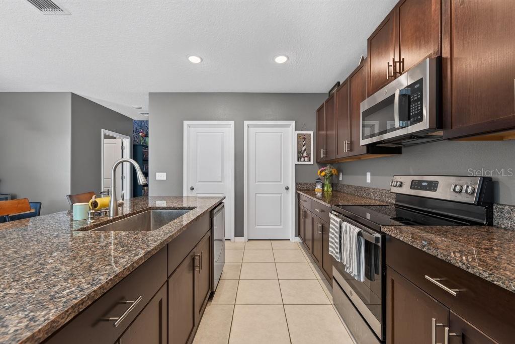 2148 SHINING AZUL WAY