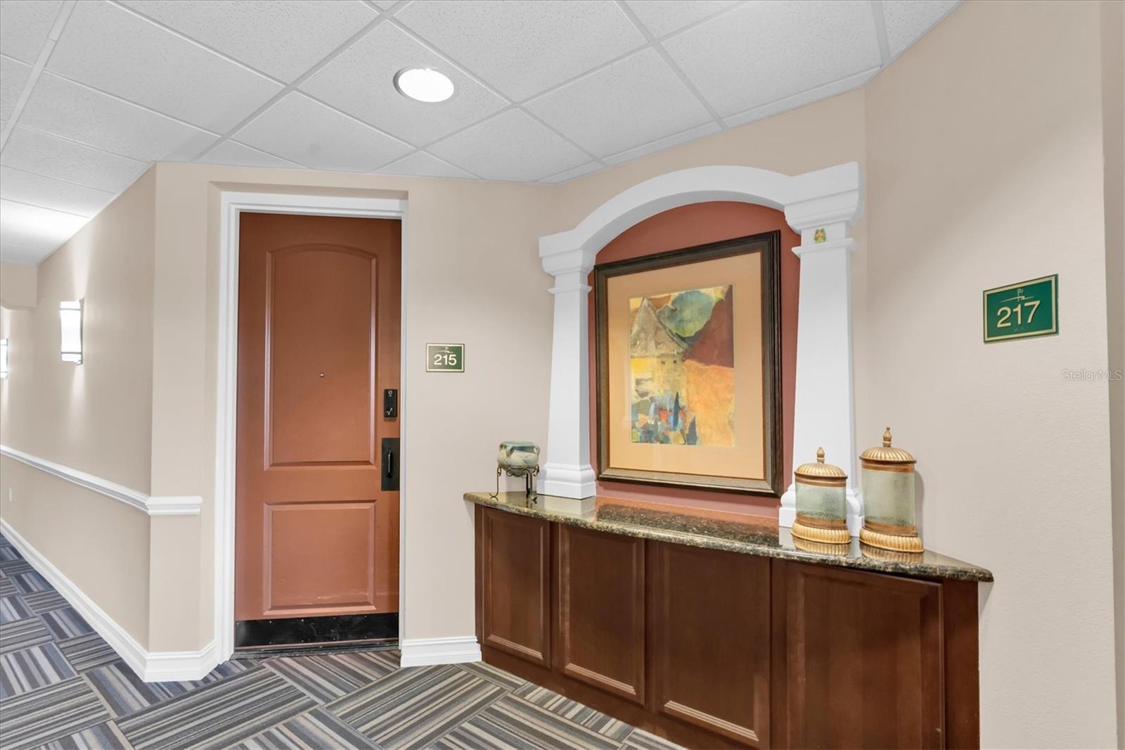 13941 CLUBHOUSE DR #215