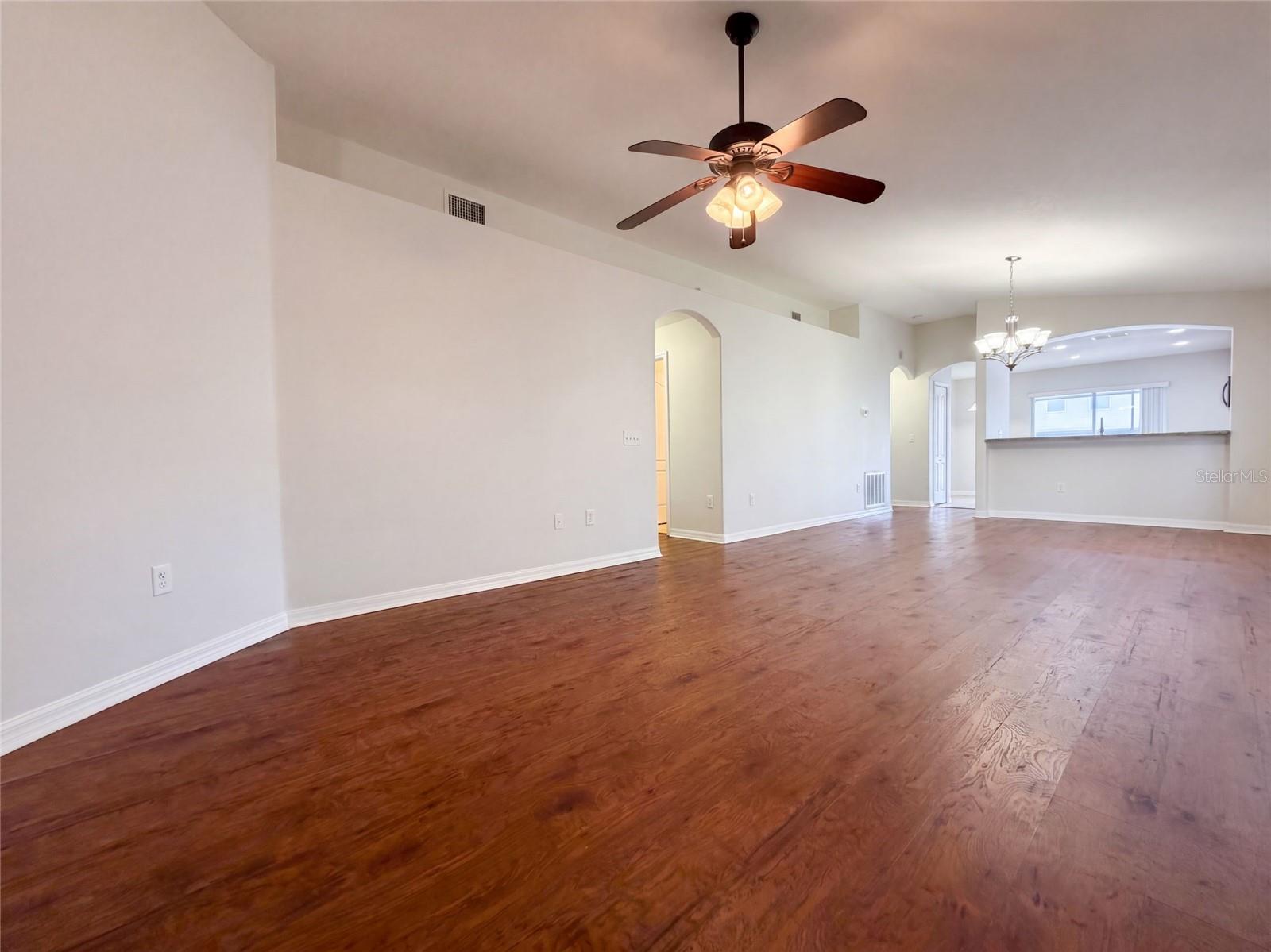 10418 WHITE PEACOCK PL