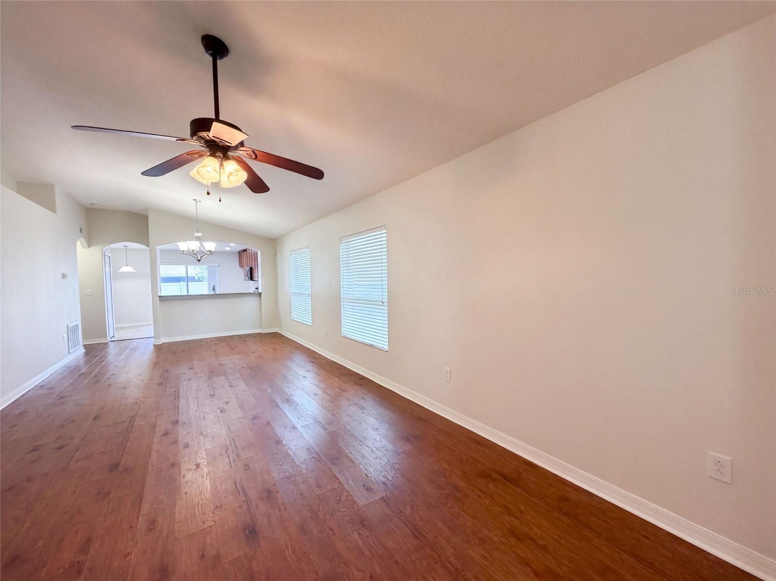 10418 WHITE PEACOCK PL