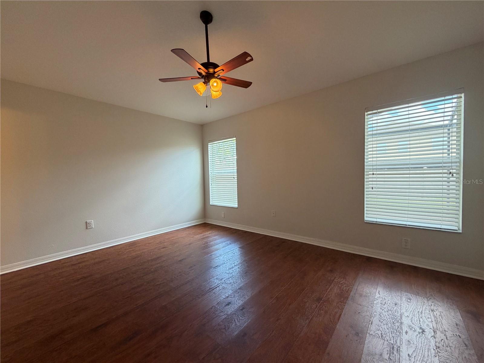10418 WHITE PEACOCK PL