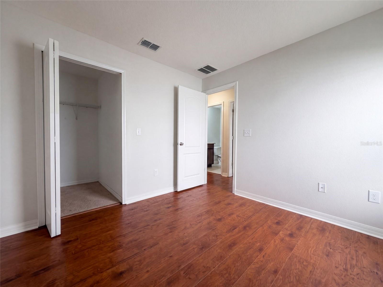 10418 WHITE PEACOCK PL