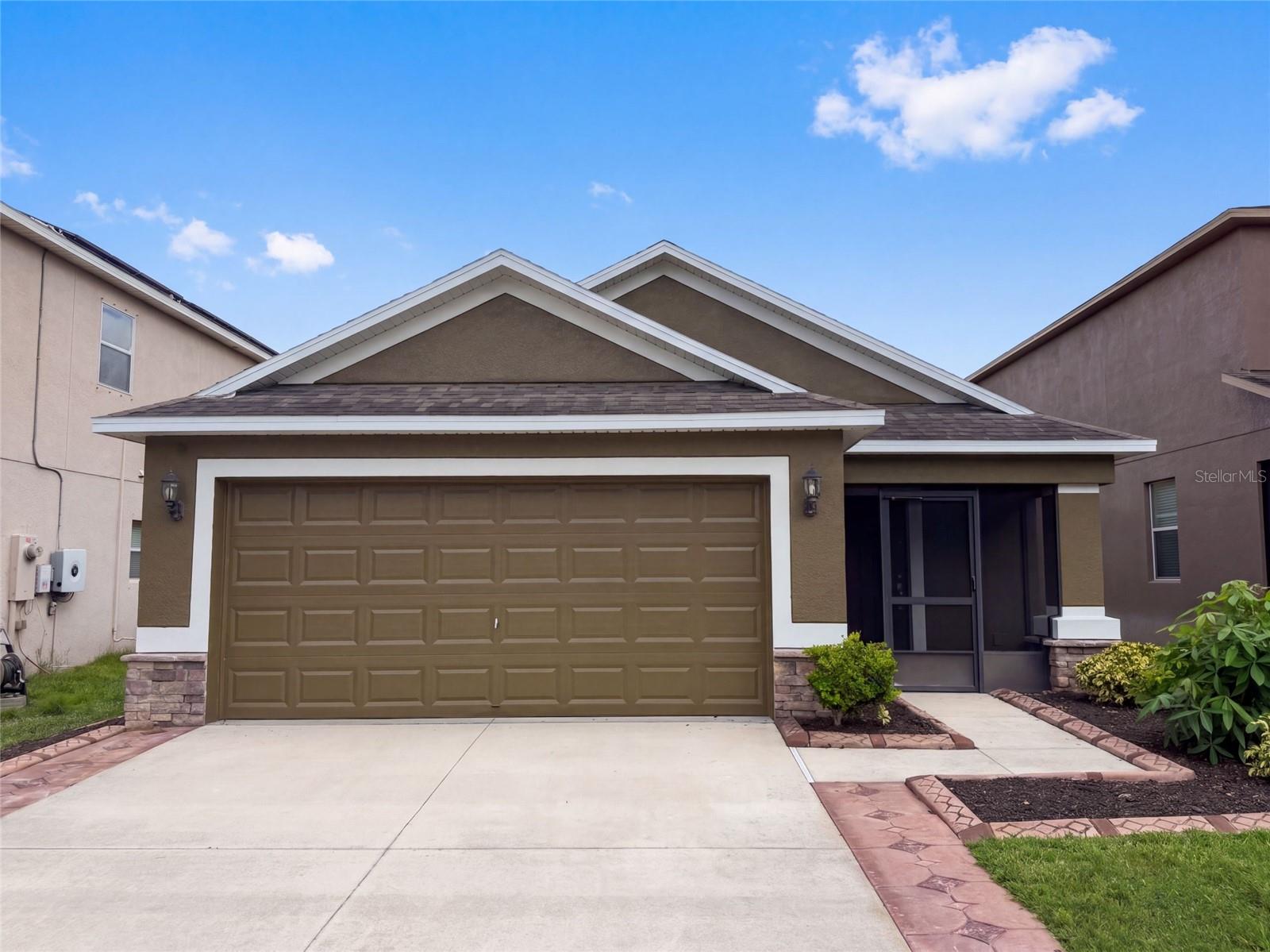 10418 WHITE PEACOCK PL