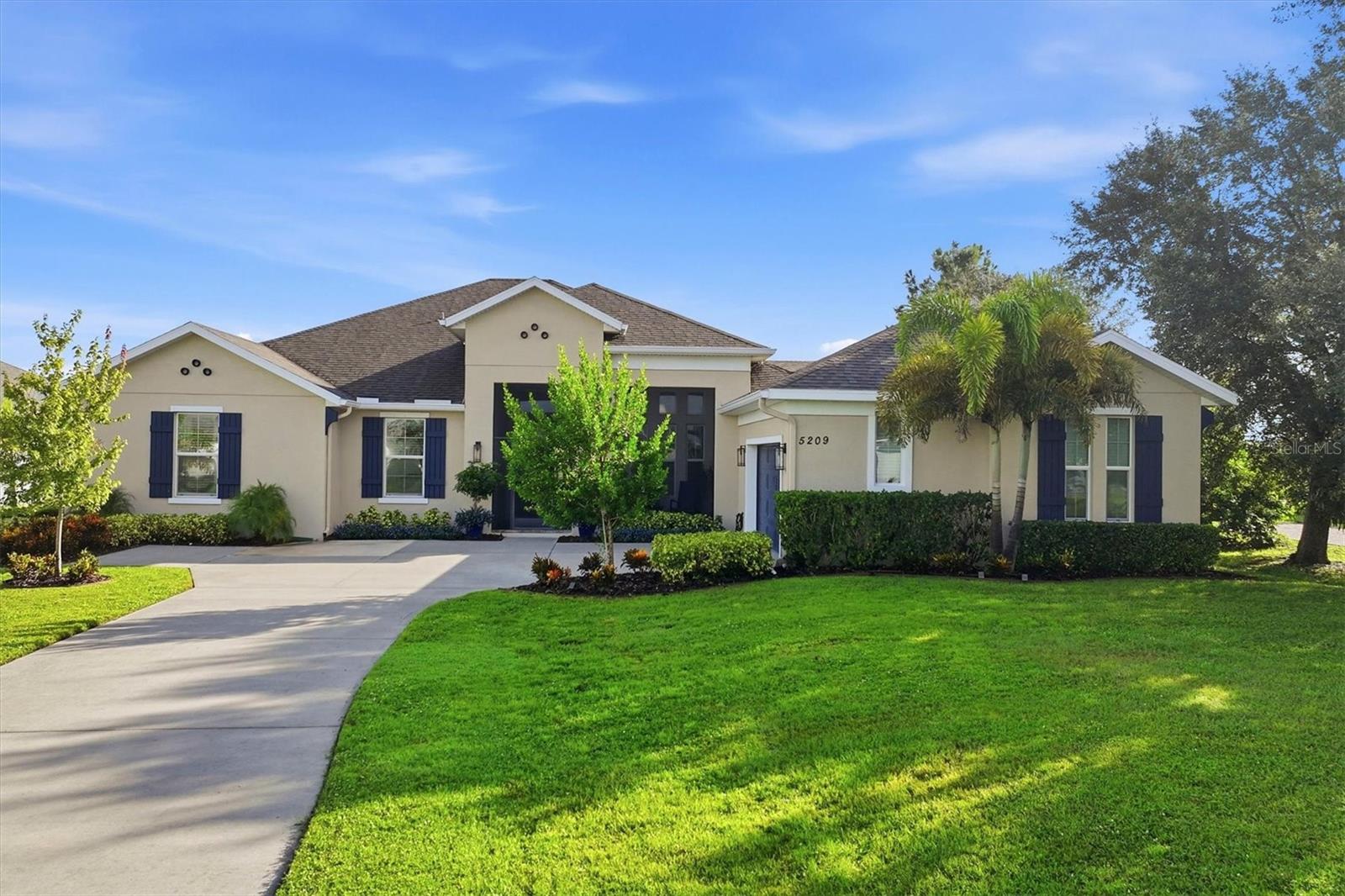 5209 LAKE VENICE DR