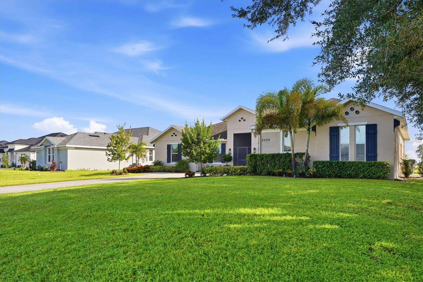 5209 LAKE VENICE DR