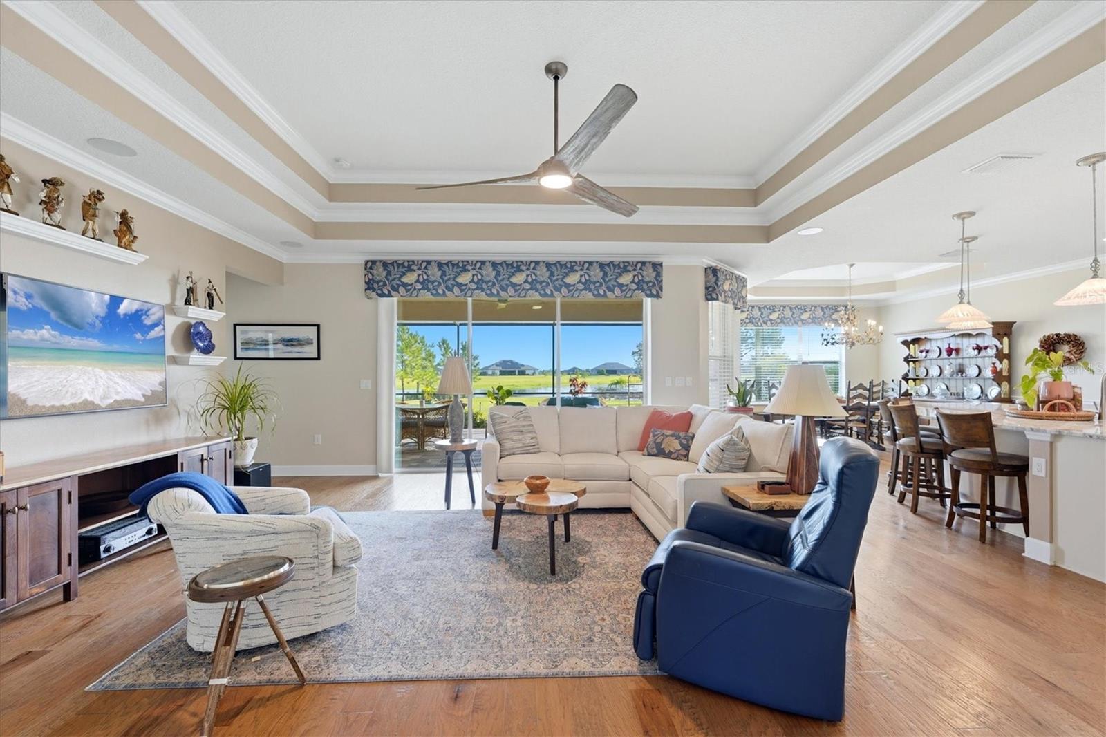 5209 LAKE VENICE DR