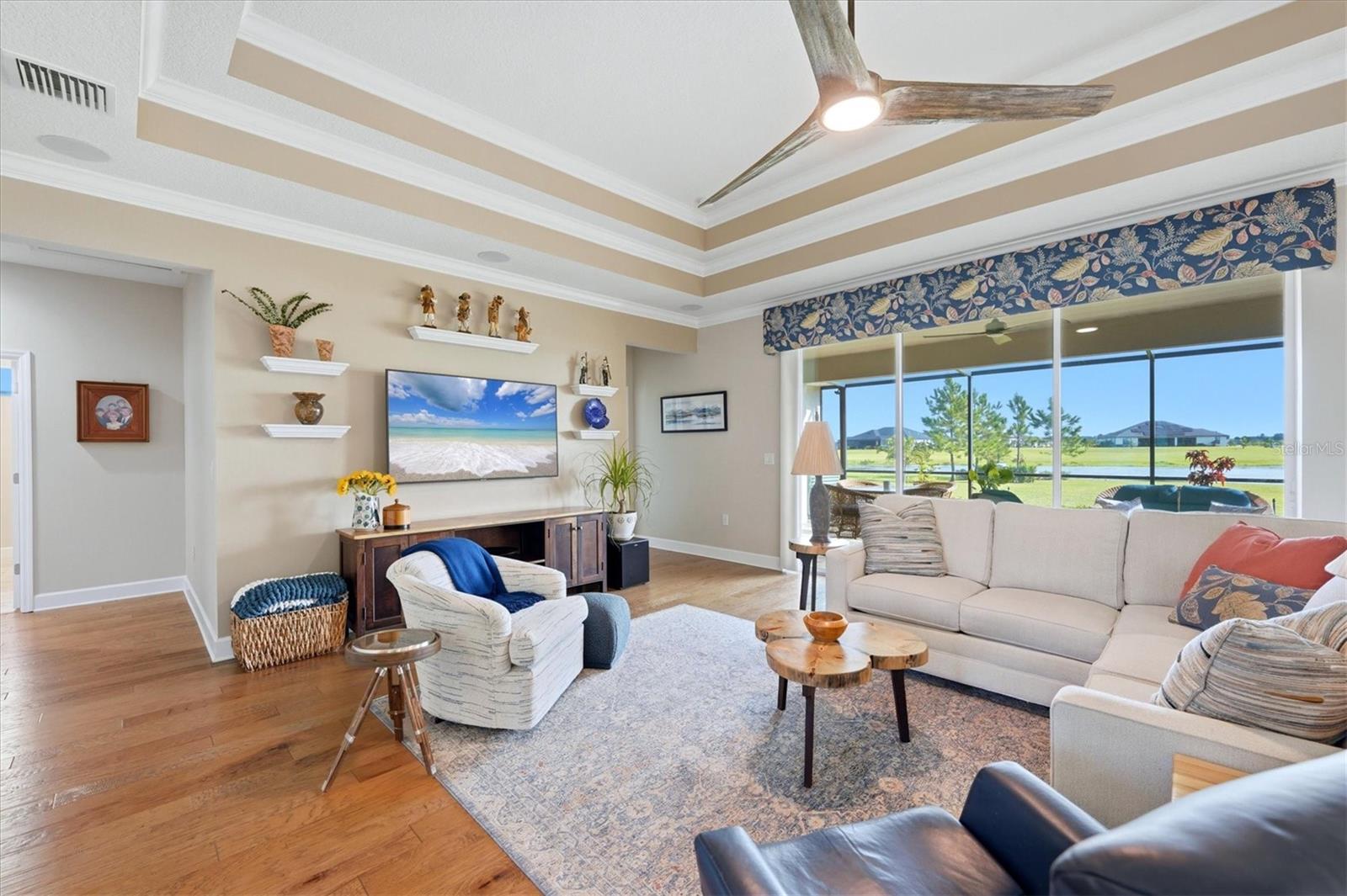 5209 LAKE VENICE DR