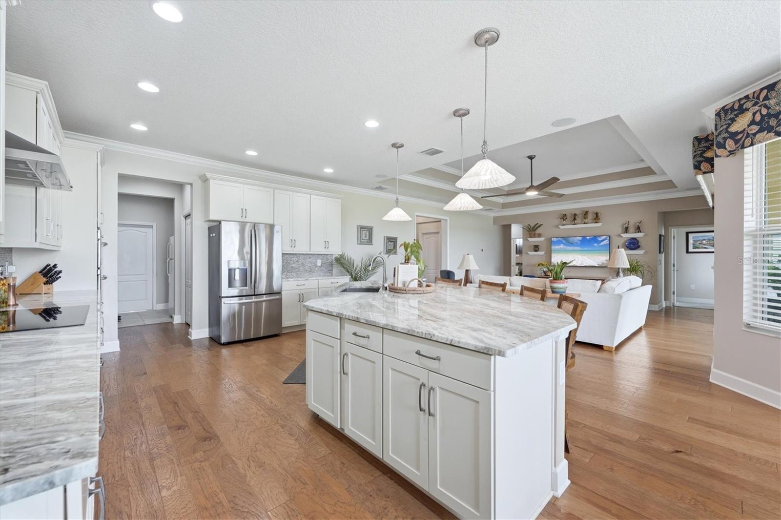 5209 LAKE VENICE DR