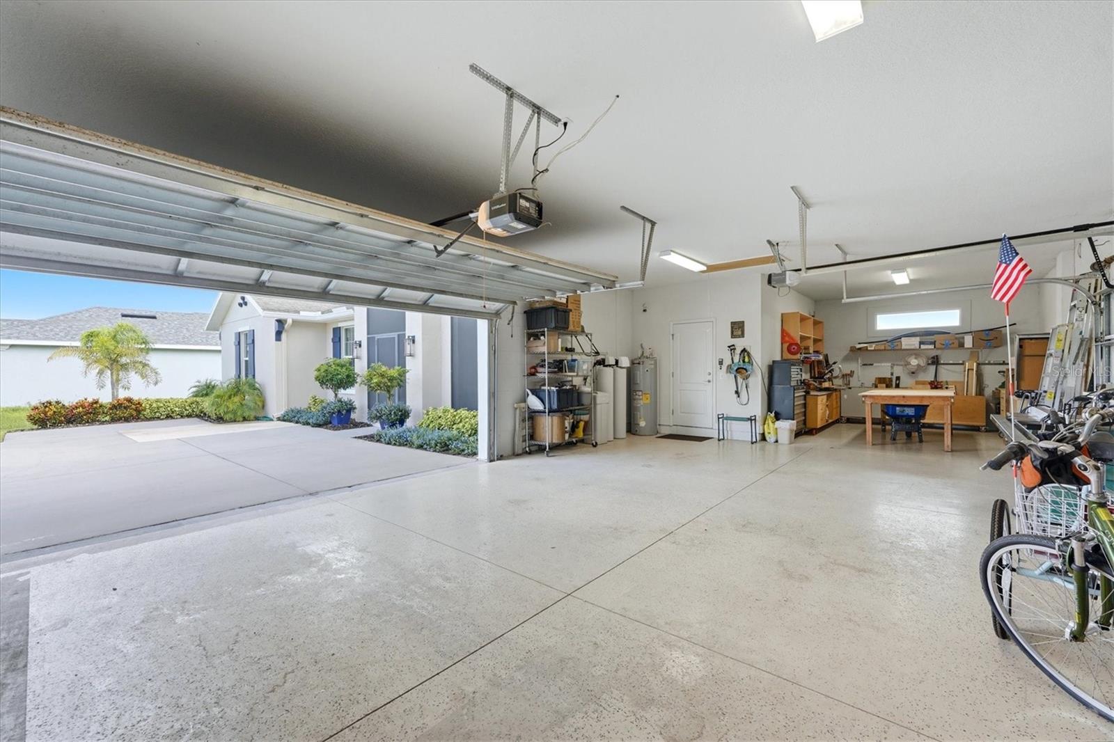 5209 LAKE VENICE DR
