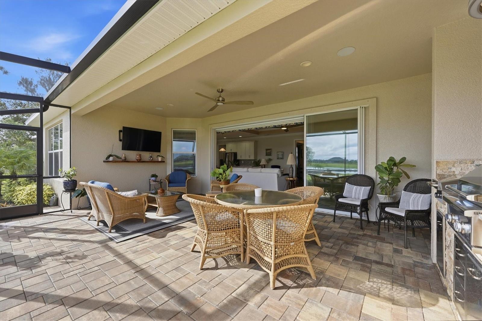 5209 LAKE VENICE DR