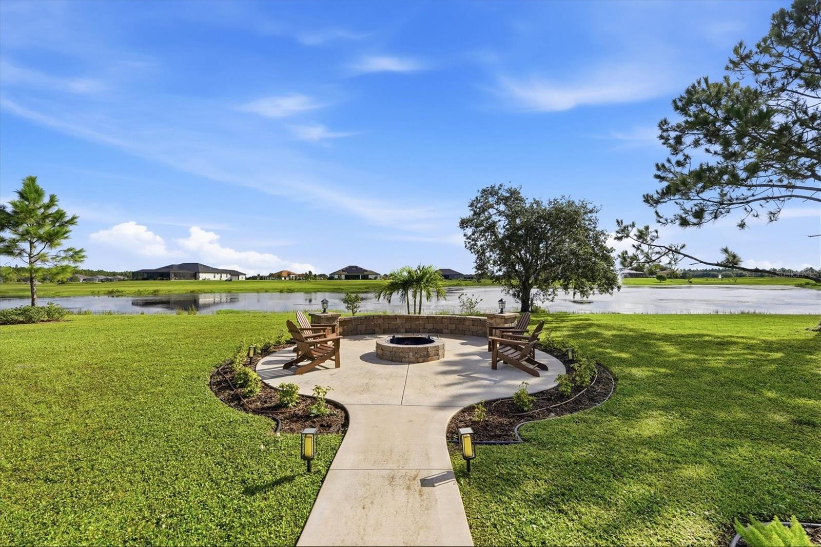 5209 LAKE VENICE DR