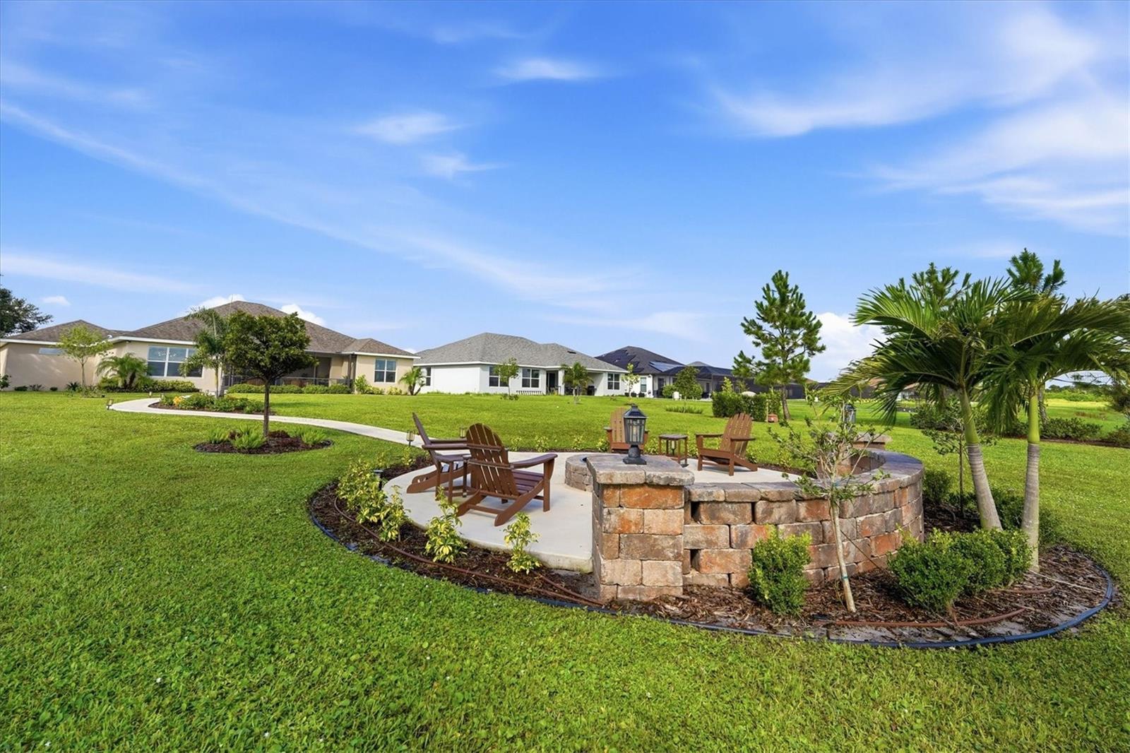5209 LAKE VENICE DR