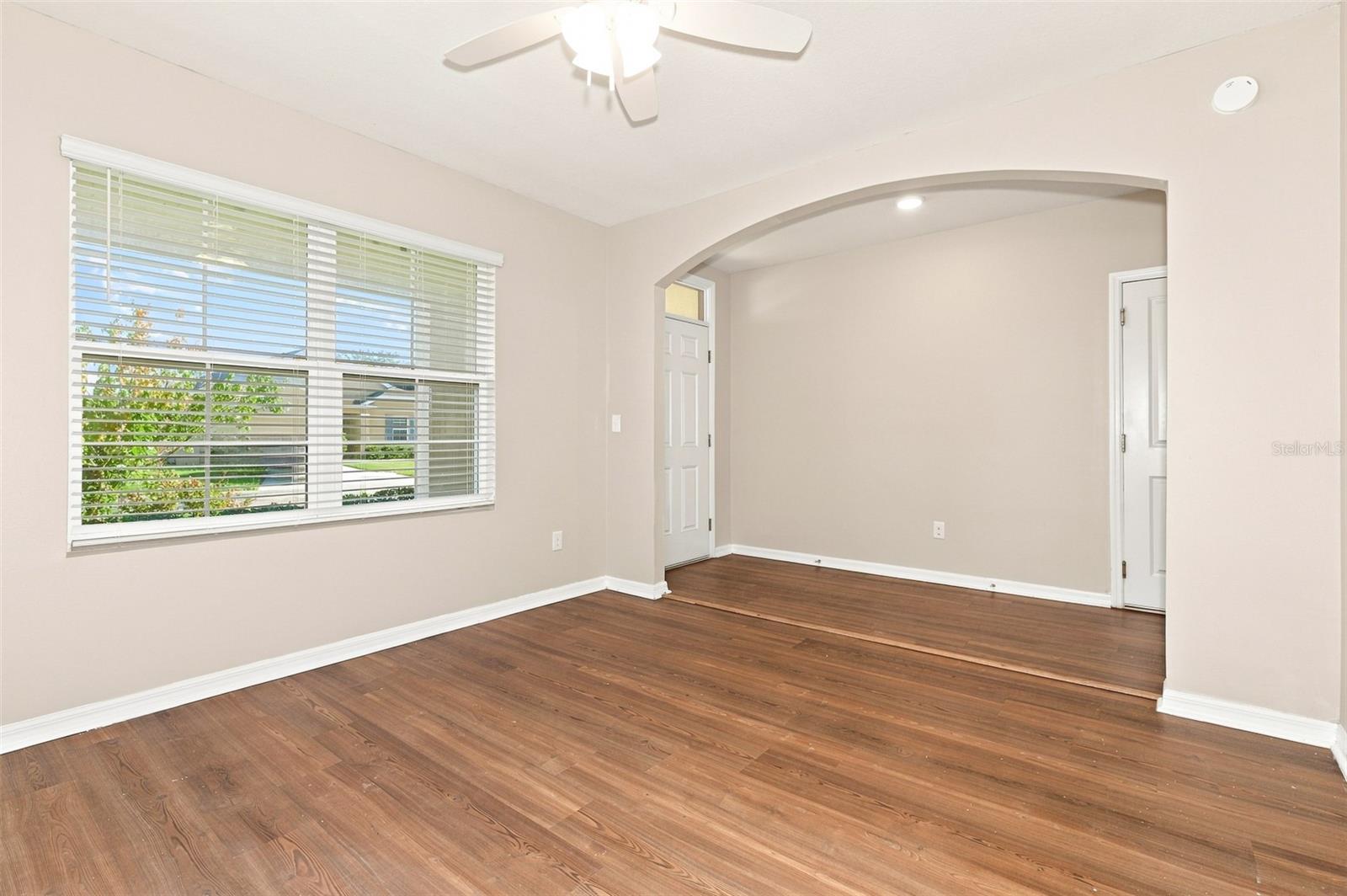 36205 JENNY LYNNE CIR