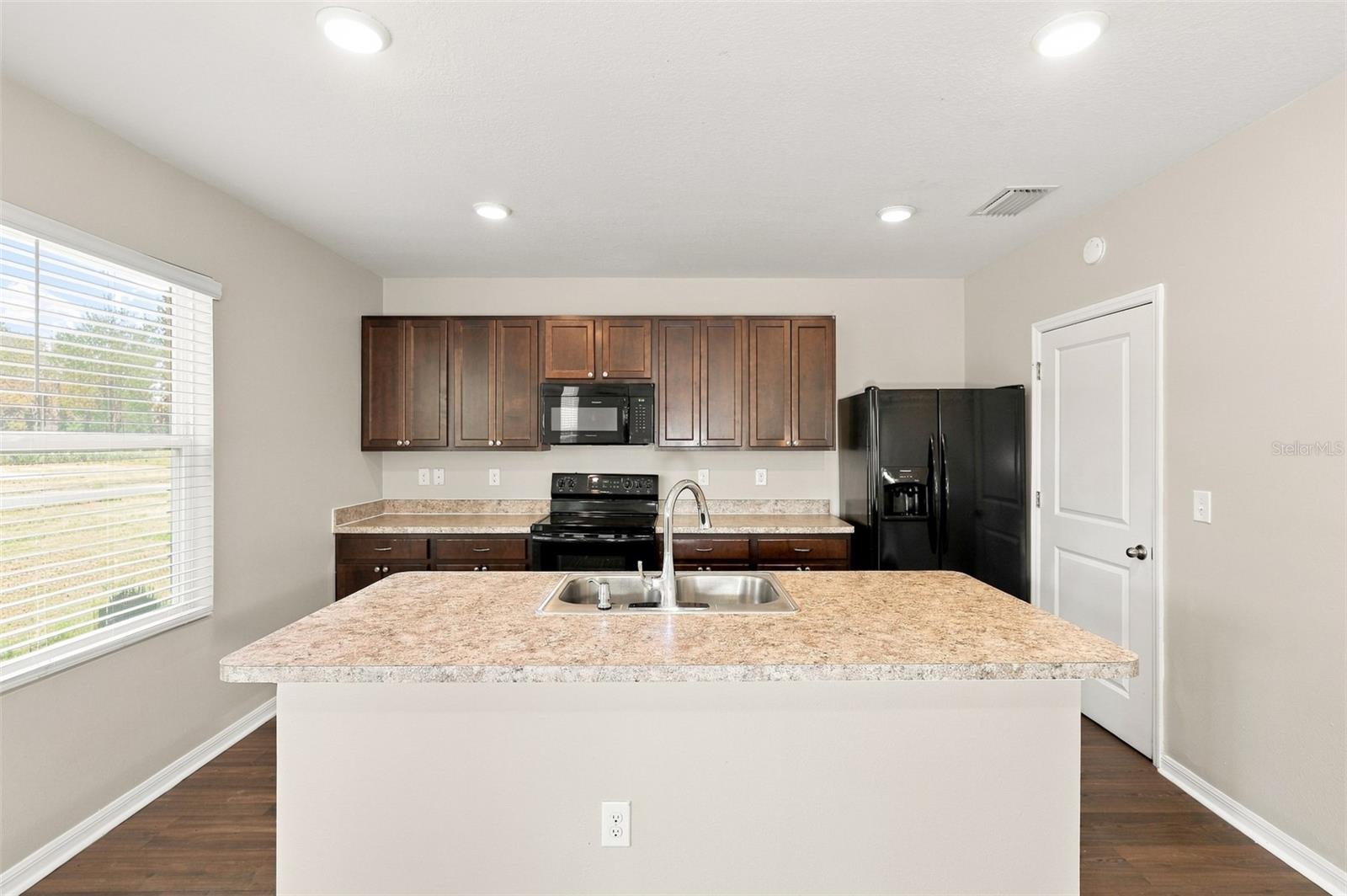 36205 JENNY LYNNE CIR