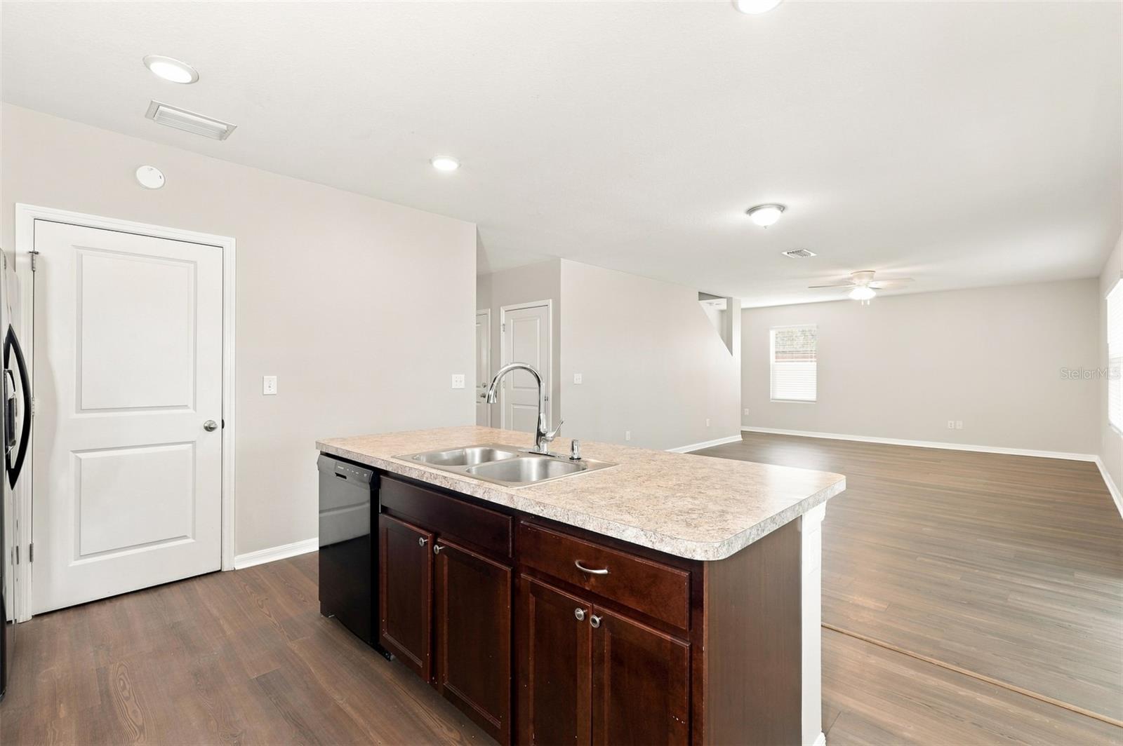 36205 JENNY LYNNE CIR