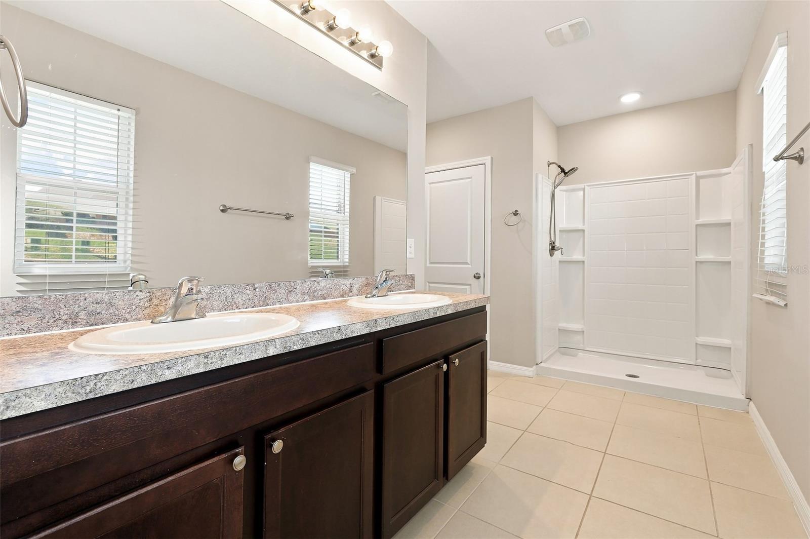 36205 JENNY LYNNE CIR