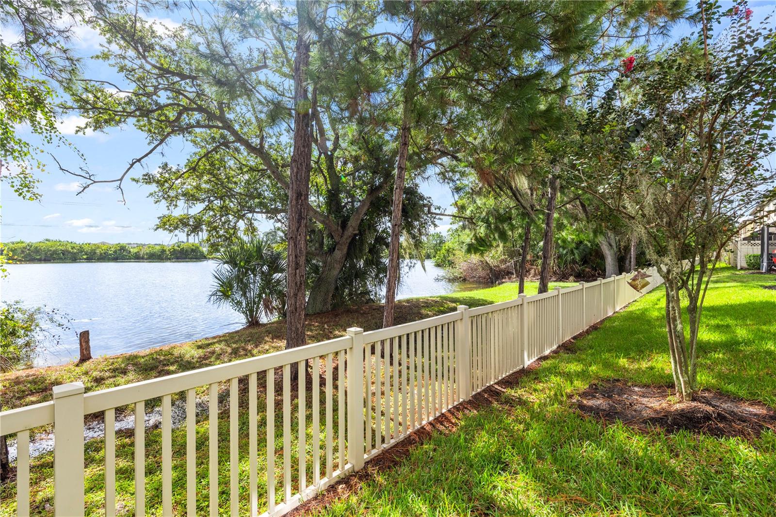 9208 FOX SPARROW RD